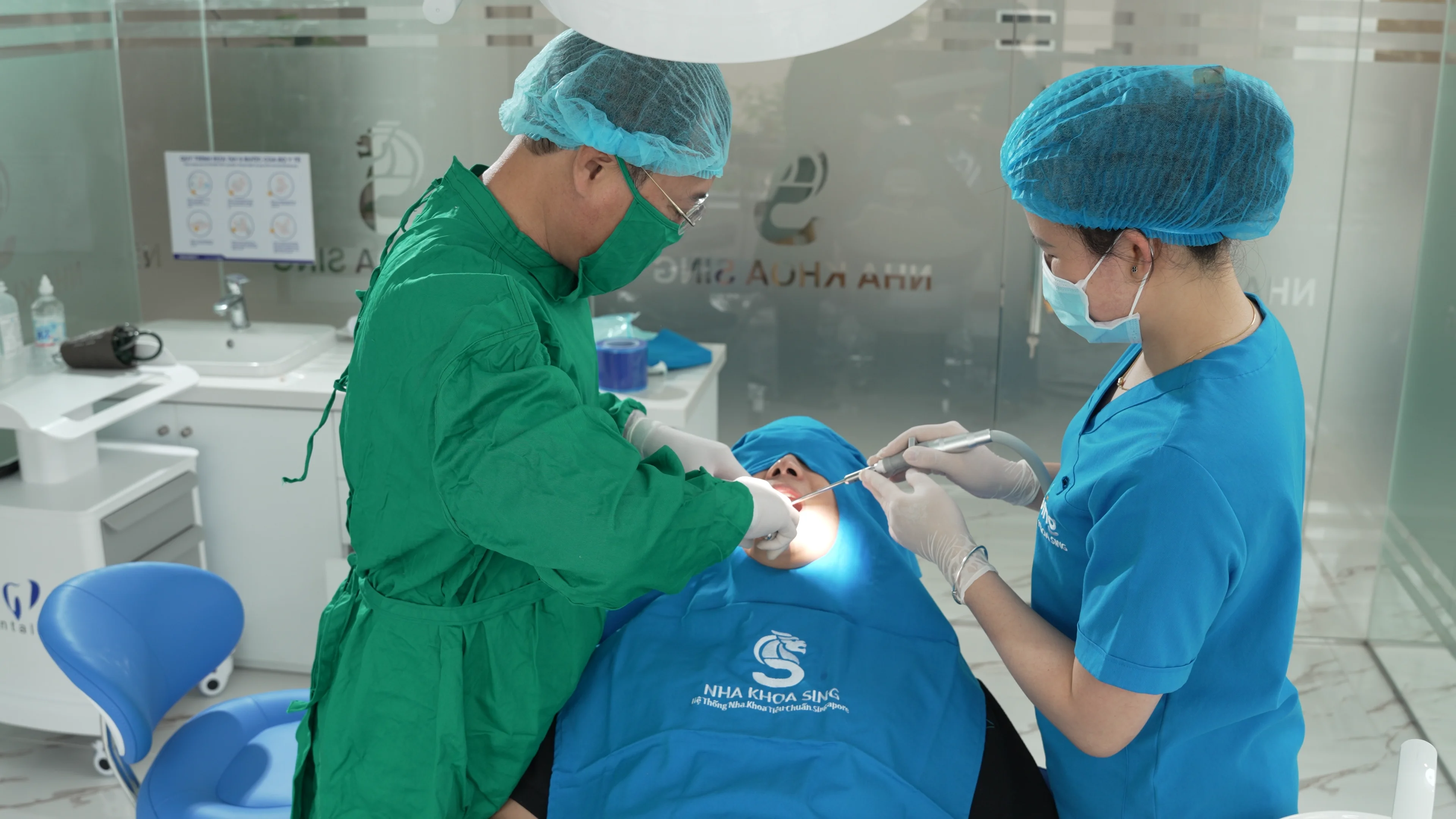 C0661.00_01_11_28.Still004